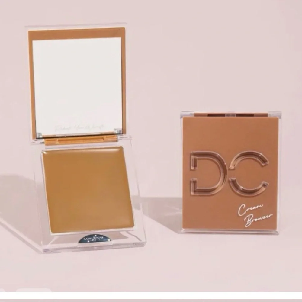DOMINIQUE COSMETICS Cream Bronzer - Shade Light Tan NEW